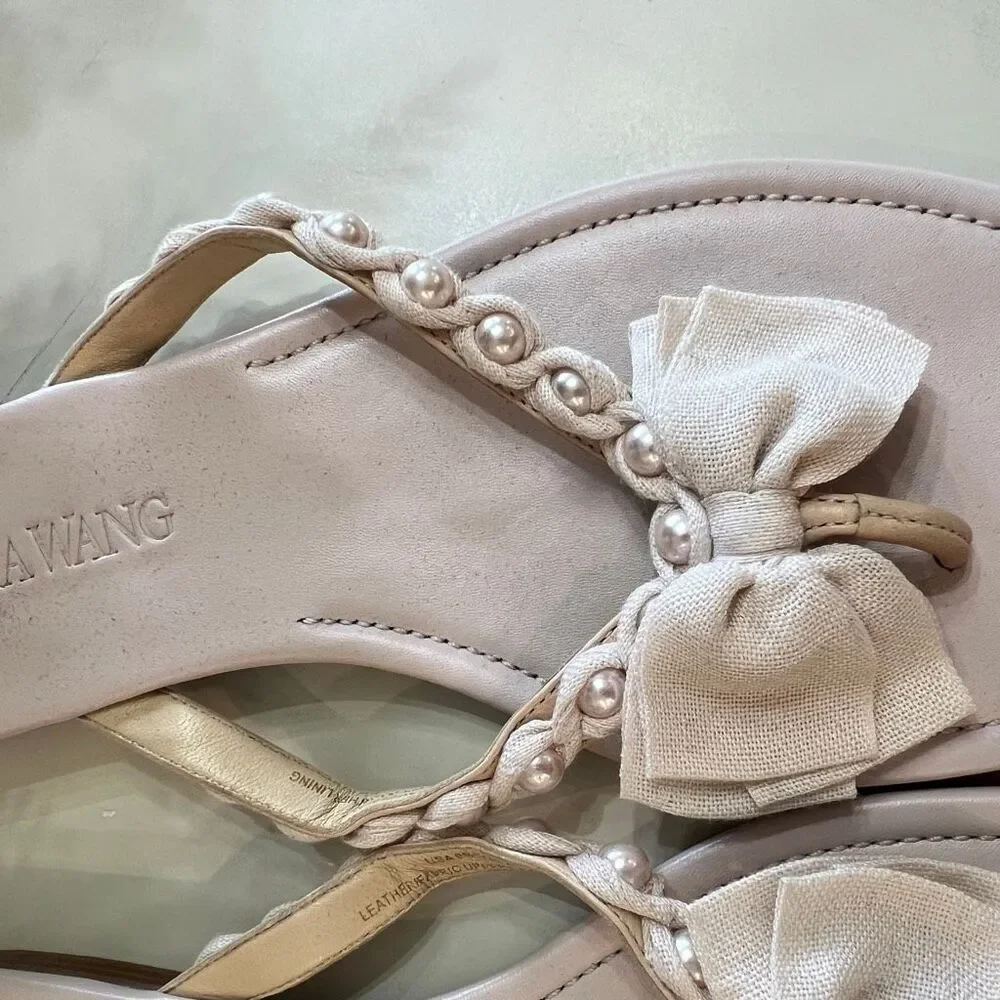 Vera Wang Women's Bow Faux Pearl Flip-flop T-strap Flat Sandals Beige Size 9